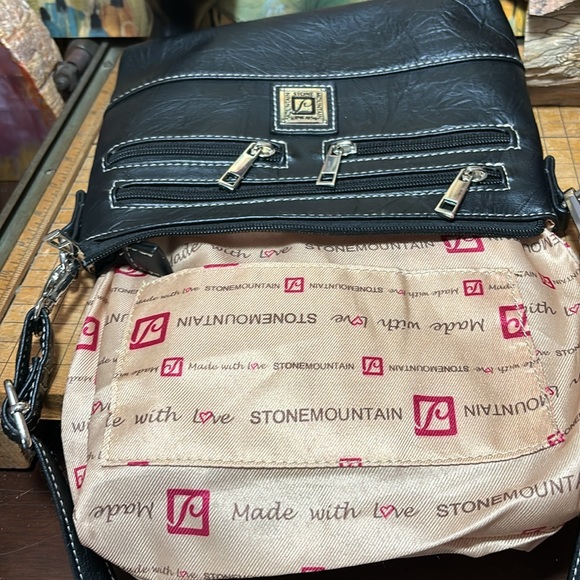 Stone Mountain USA Bag Black Leather w PVC Silver Zipper Pockets 9”Lx6.75”Hx2”D - Picture 17 of 17